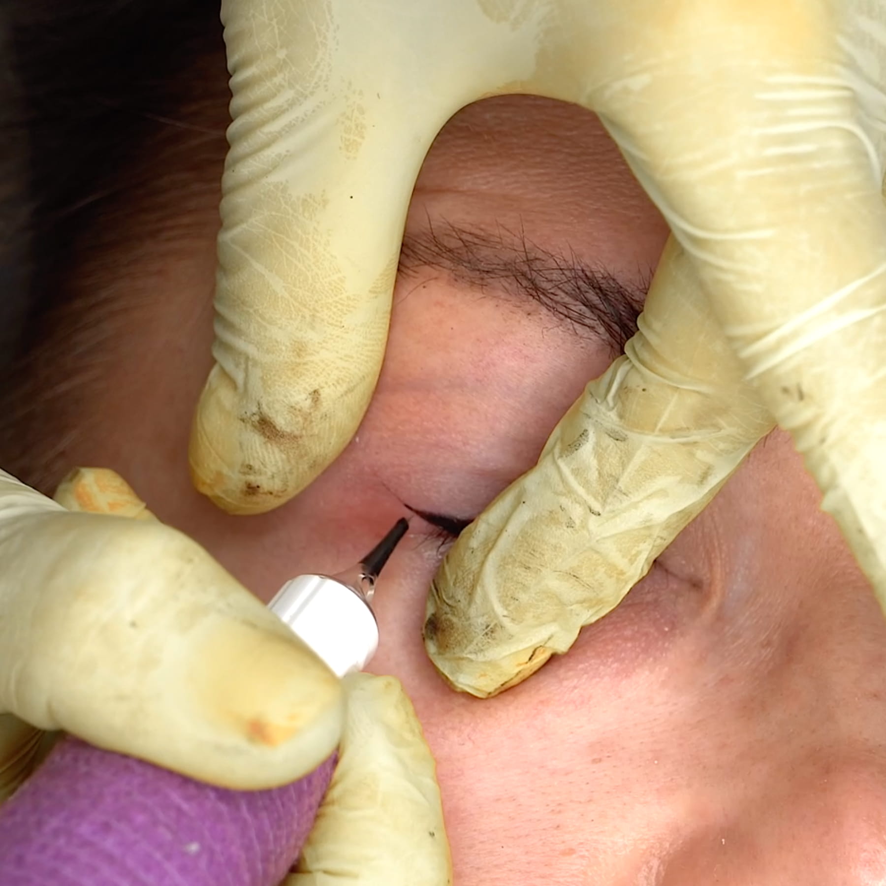 Modern, Defined Eyes: Soft Winged Liner By Stefanie Toms